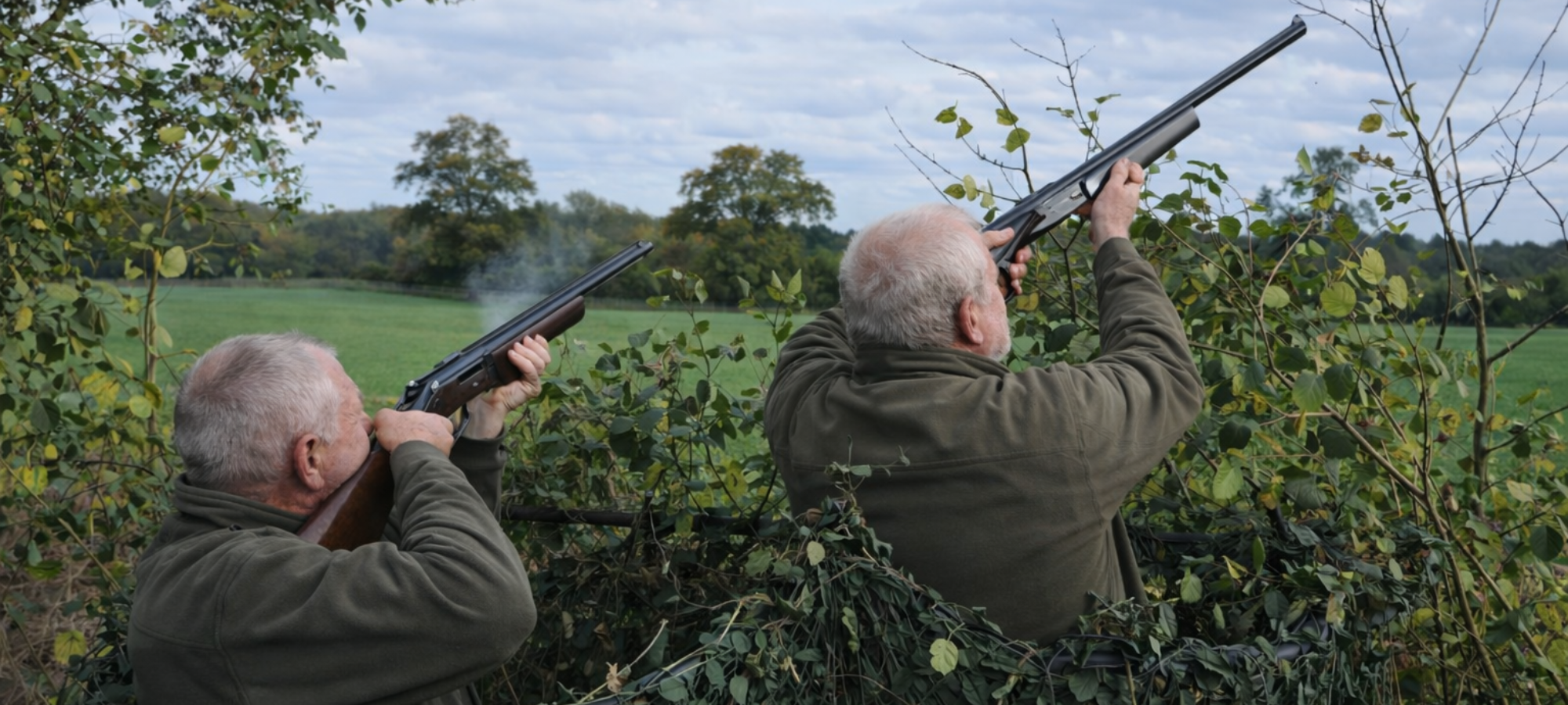 Firefly gpt image rimuovi il fuoco dal fucile l bossolo che vola e rendili più anziani 841180