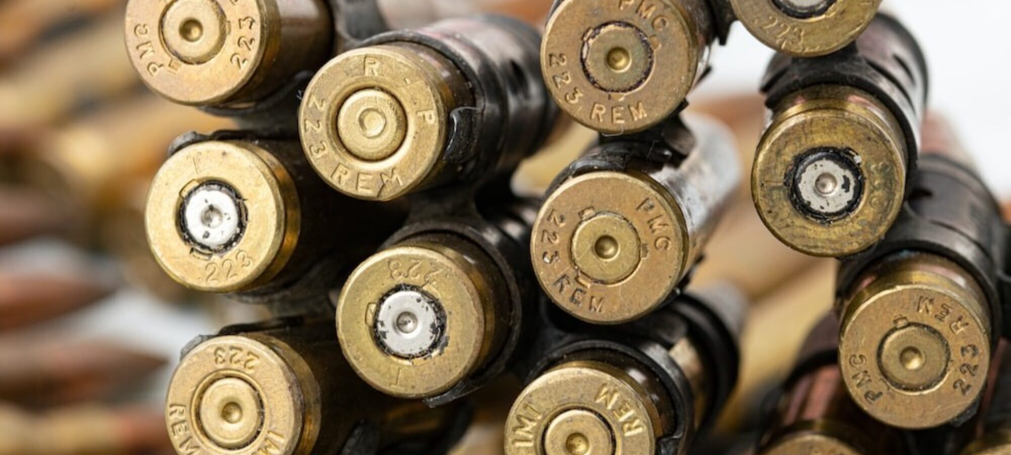 Mantenere alta la vigilanza sociale sulle pressioni dellindustria armiera LAC Lega Abolizione Caccia