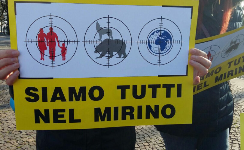 IL NOSTRO FLASH MOB NELLA CAPITALE DELLE DOPPIETTE LAC Lega Abolizione Caccia